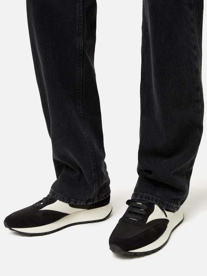 Women Finsbury Vintage Runner Trainer Black Jigsaw Trainers