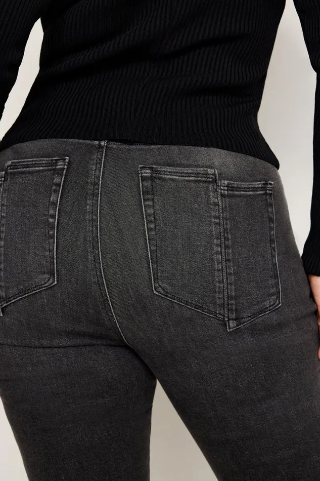 Women GOOD AMERICAN Jeans GOOD LEGS STRAIGHT LIGHT COMPRESSIONJEANS Black266