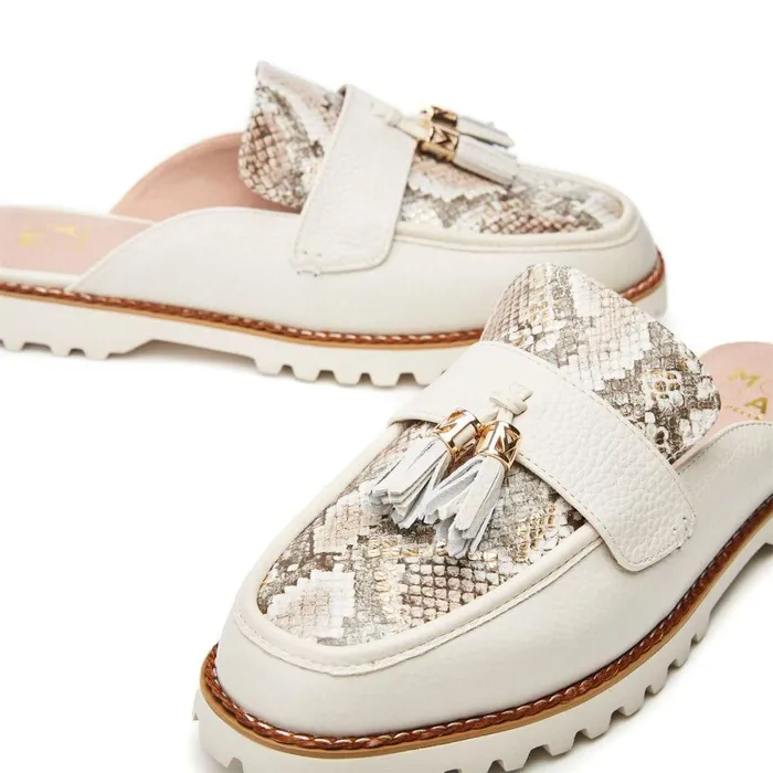 Women Moda In Pelle Brogues And Loafers Etana Off White Leather