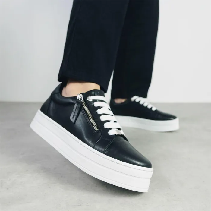 Women Moda In Pelle Casual Trainers Abbiy Black Leather