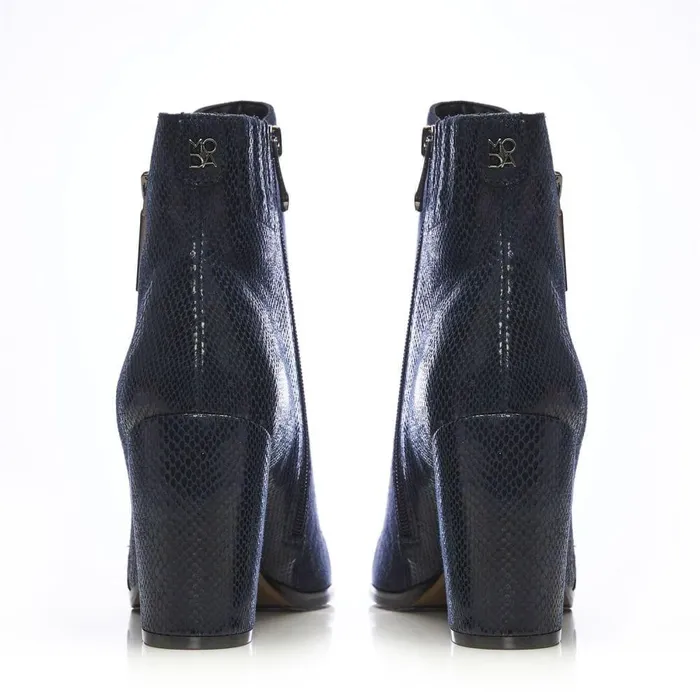 Women Moda In Pelle Heeled And Wedge Boots Amy Navy Alcantara