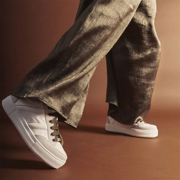 Women Moda In Pelle White Trainers Amarante White Leather