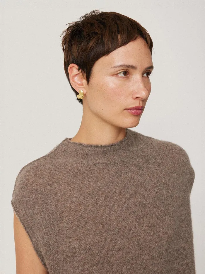 Women Molten Stud Earring Gold Jigsaw Party