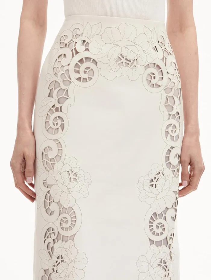 Women Pants and Skirts Oscar De La Renta Laser Cut Floral Leather Pencil Skirt White Women Pants and Skirts Oscar De La Renta Laser Cut Floral Leather Pencil Skirt White