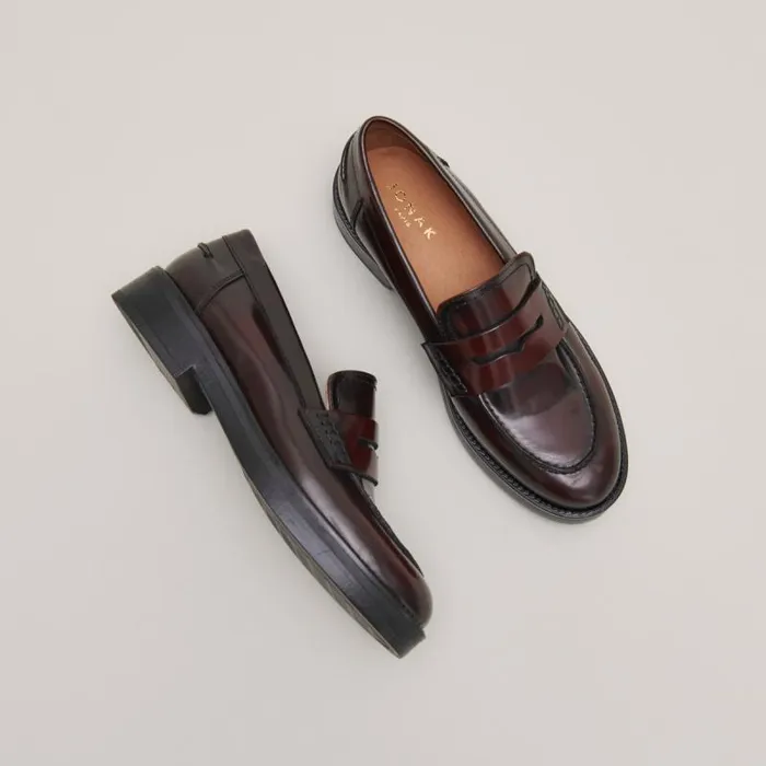 Women Roundtoed Loafers Burgundy JONAK Loafers