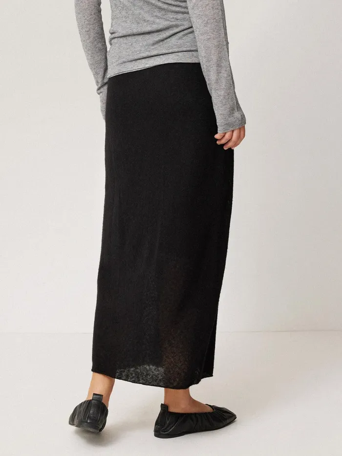 Women Soft Gauzy Knit Skirt Black Jigsaw Knitwear and Cashmere