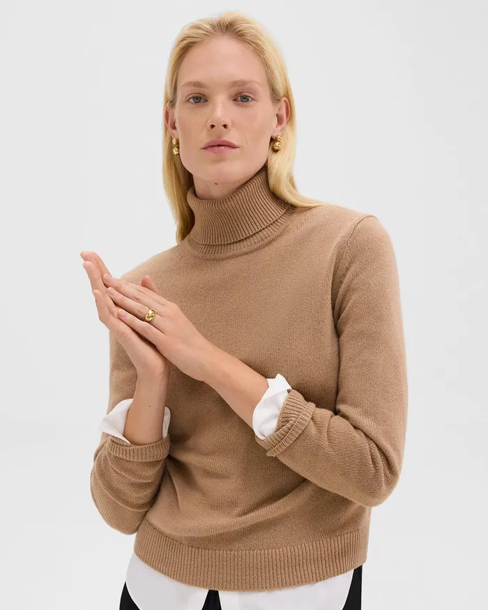Women Theory Sweaters Cardigans Turtleneck Sweater In Cashmere Royal Camel