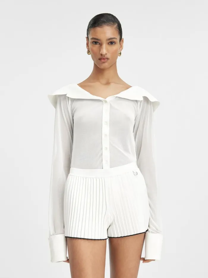 Women Trousers and Shorts JACQUEMUS The Pleated Knit Shorts White Women Trousers and Shorts JACQUEMUS The Pleated Knit Shorts White