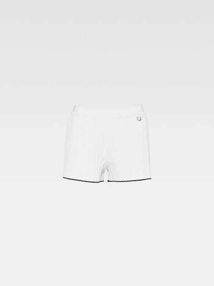 Women Trousers and Shorts JACQUEMUS The Pleated Knit Shorts White Women Trousers and Shorts JACQUEMUS The Pleated Knit Shorts White